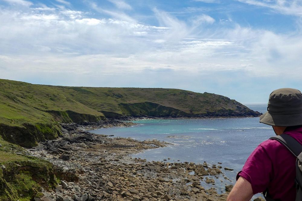 A sandy beach on the Cornwall coastline